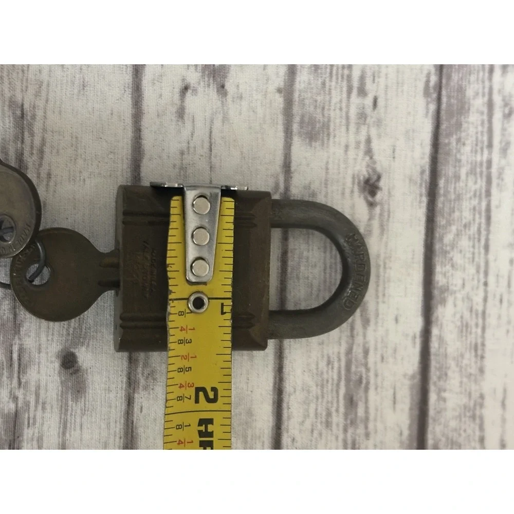 N/A yale padlock